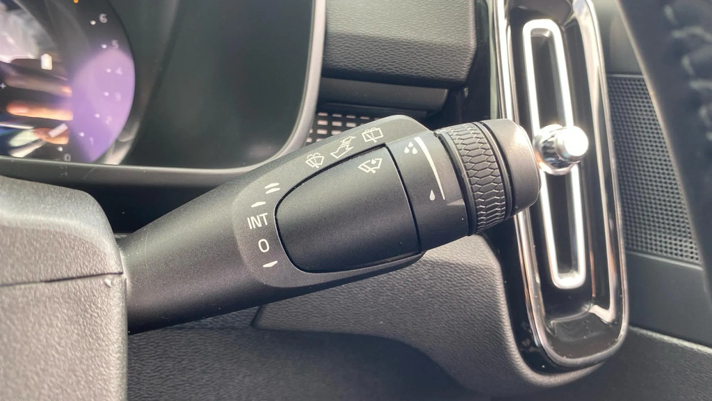 Volvo XC40 2.0 R-design, B4 Mild Hybrid Camera, Temporary Sp  #19