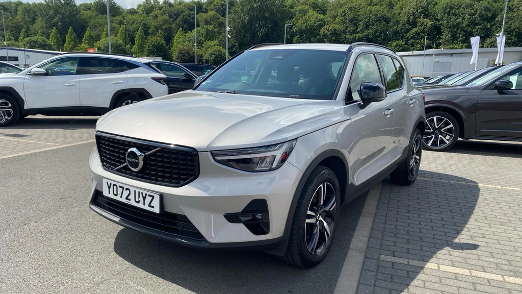 Volvo XC40 2.0 B3p Plus Dark  #3
