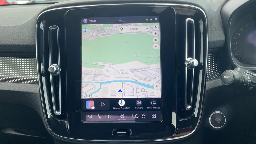 Volvo XC40 2.0 R-design, B4 Mild Hybrid Camera, Temporary Sp  #30