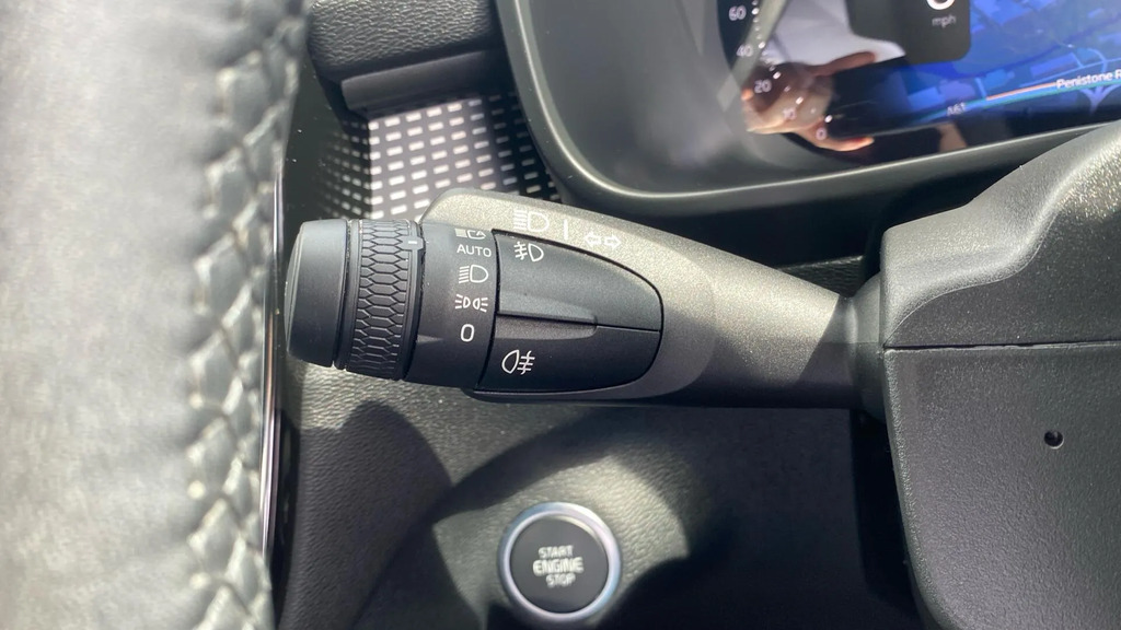 Volvo XC40 2.0 R-design, B4 Mild Hybrid Camera, Temporary Sp  #16