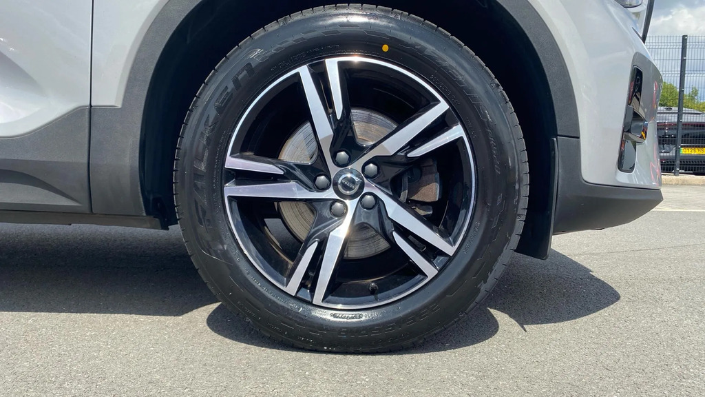 Volvo XC40 2.0 R-design, B4 Mild Hybrid Camera, Temporary Sp  #25