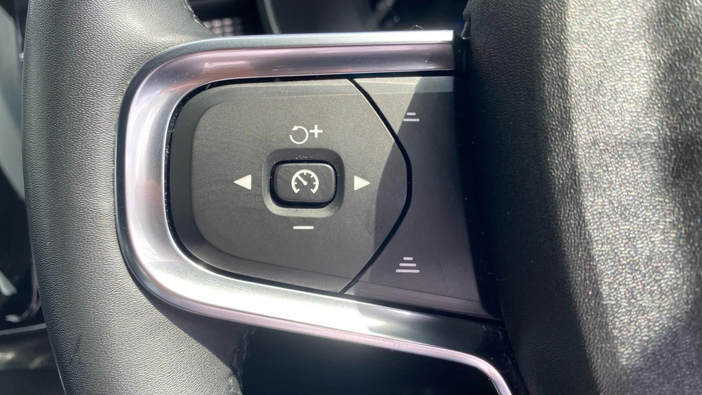 Volvo XC40 2.0 R-design, B4 Mild Hybrid Camera, Temporary Sp  #17