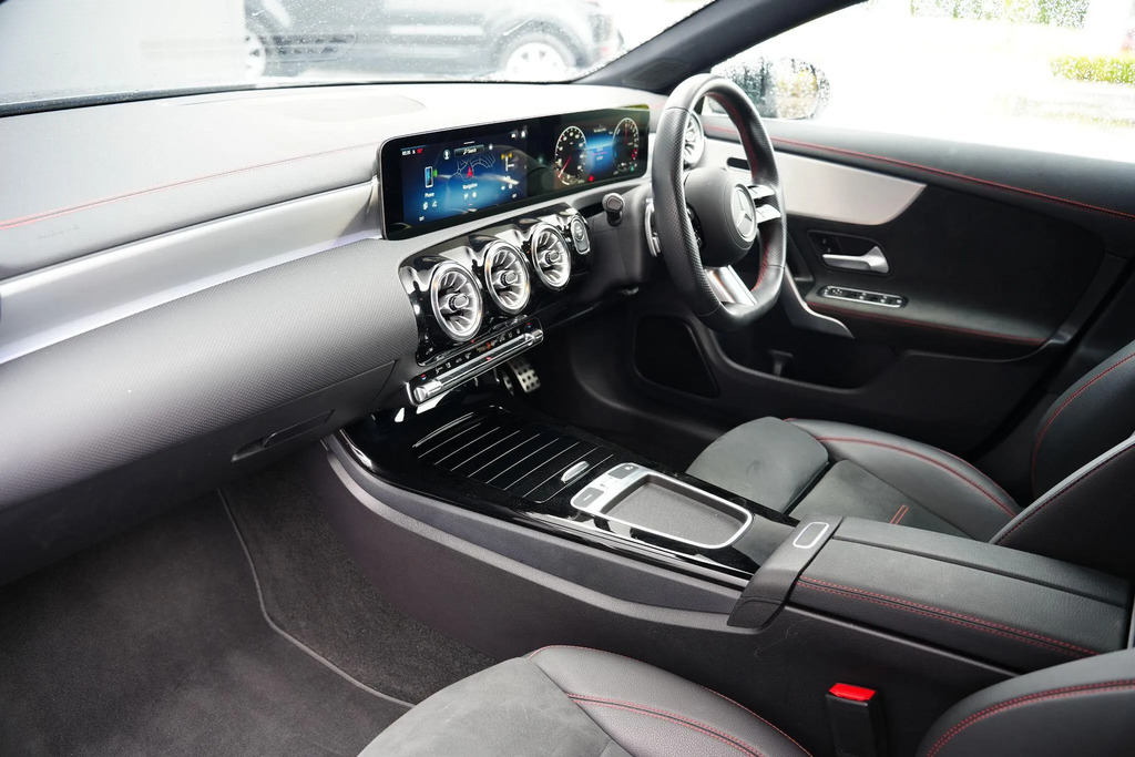 Mercedes-Benz CLA Class Cla 200 Amg Line Executive Tip Black #11