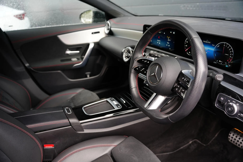 Mercedes-Benz CLA Class Cla 200 Amg Line Executive Tip Black #9