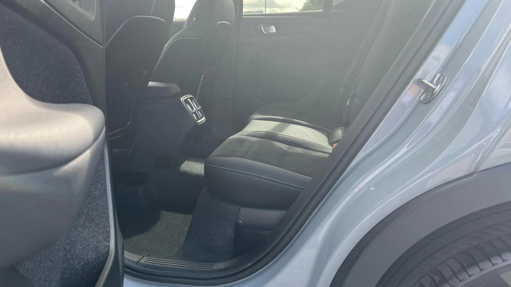 Volvo XC40 Xc40 2.0 B4p Ultimate Dark Black #33