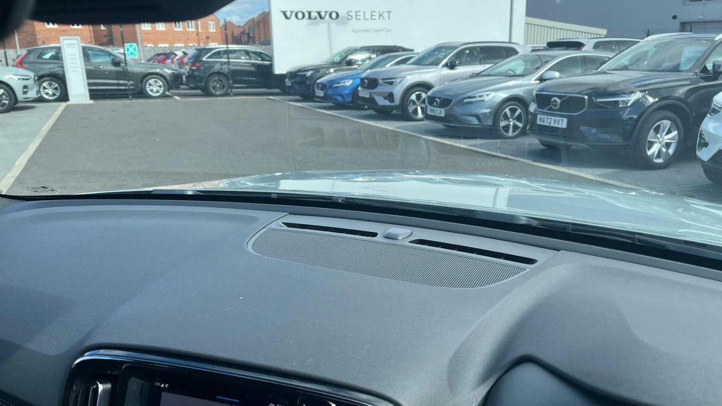 Volvo XC40 Xc40 2.0 B4p Ultimate Dark Black #25
