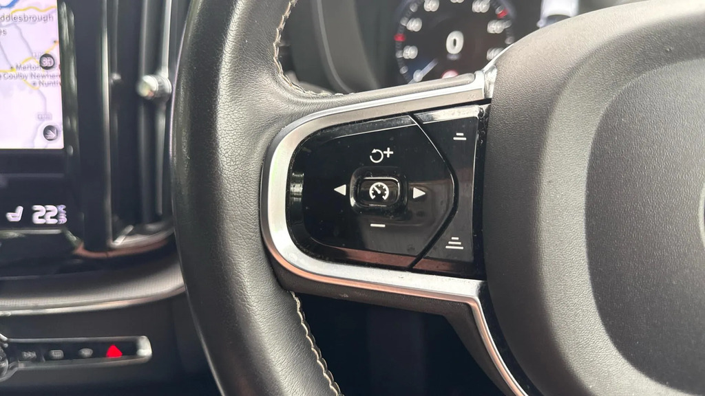 Volvo XC60 Xc60 R-design Pro B5 Mhev Grey #19