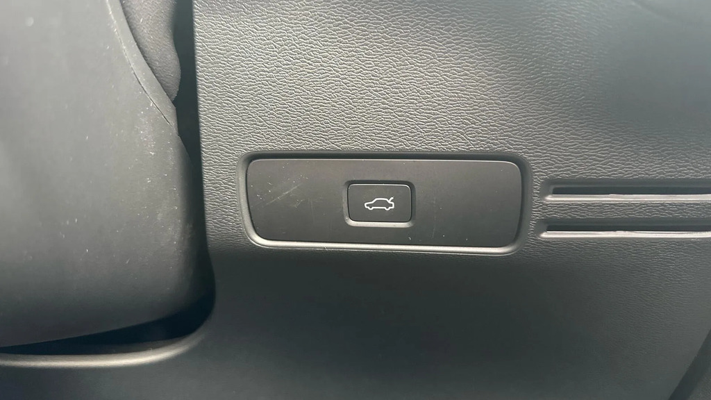 Volvo XC40 Volvo Xc40 Plus Black Edition Black #33