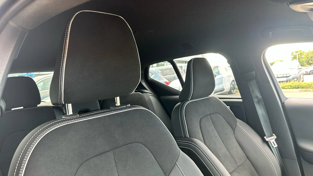 Volvo XC40 Volvo Xc40 Plus Black Edition Black #30