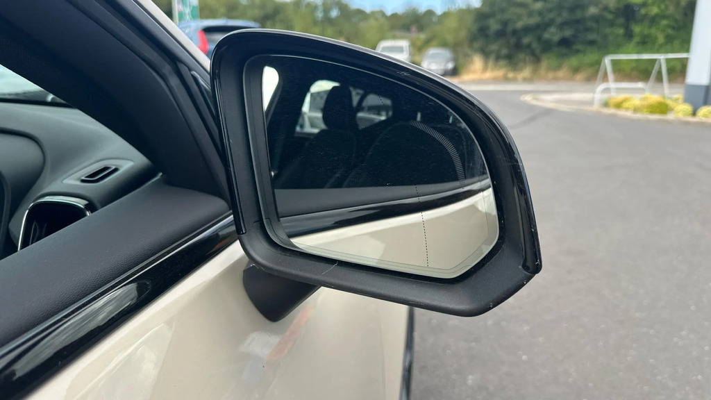 Volvo XC40 Volvo Xc40 Plus Black Edition Black #31