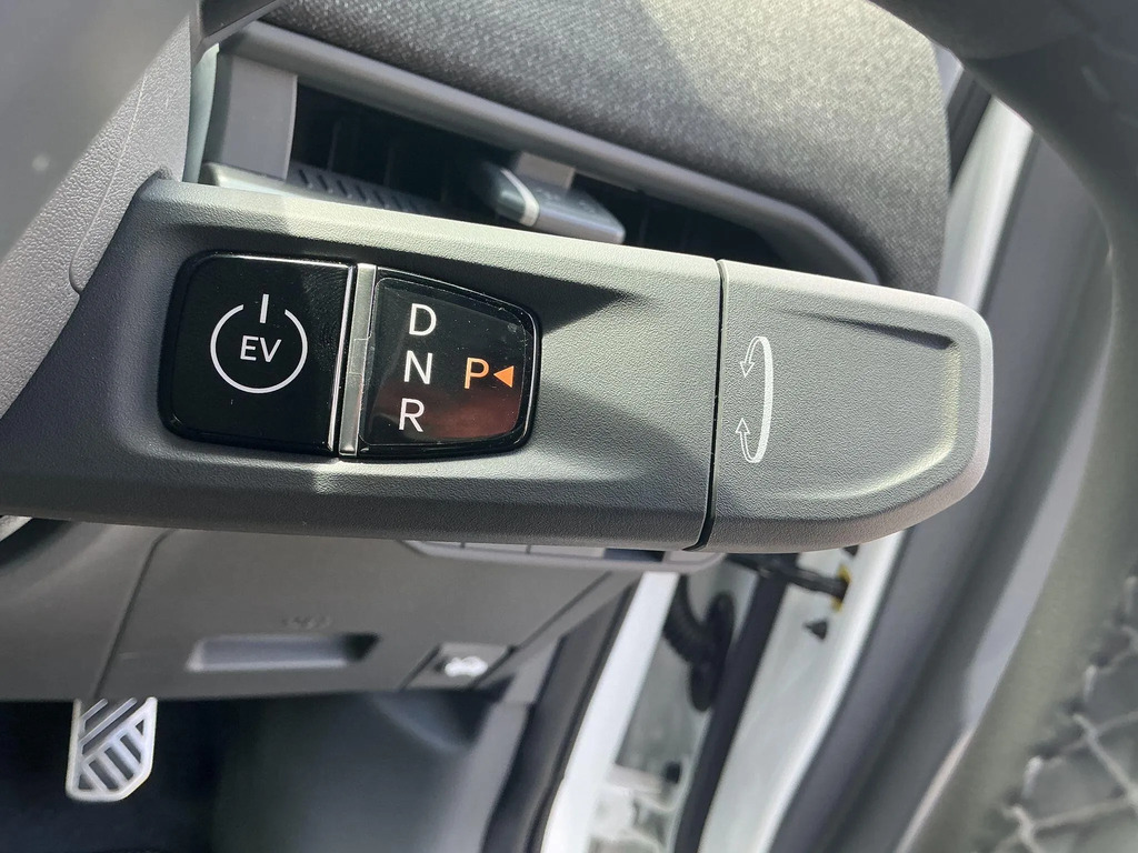 Kia EV3 81.4Kwh Gt-line S Suv 201 Bhp Grey #22