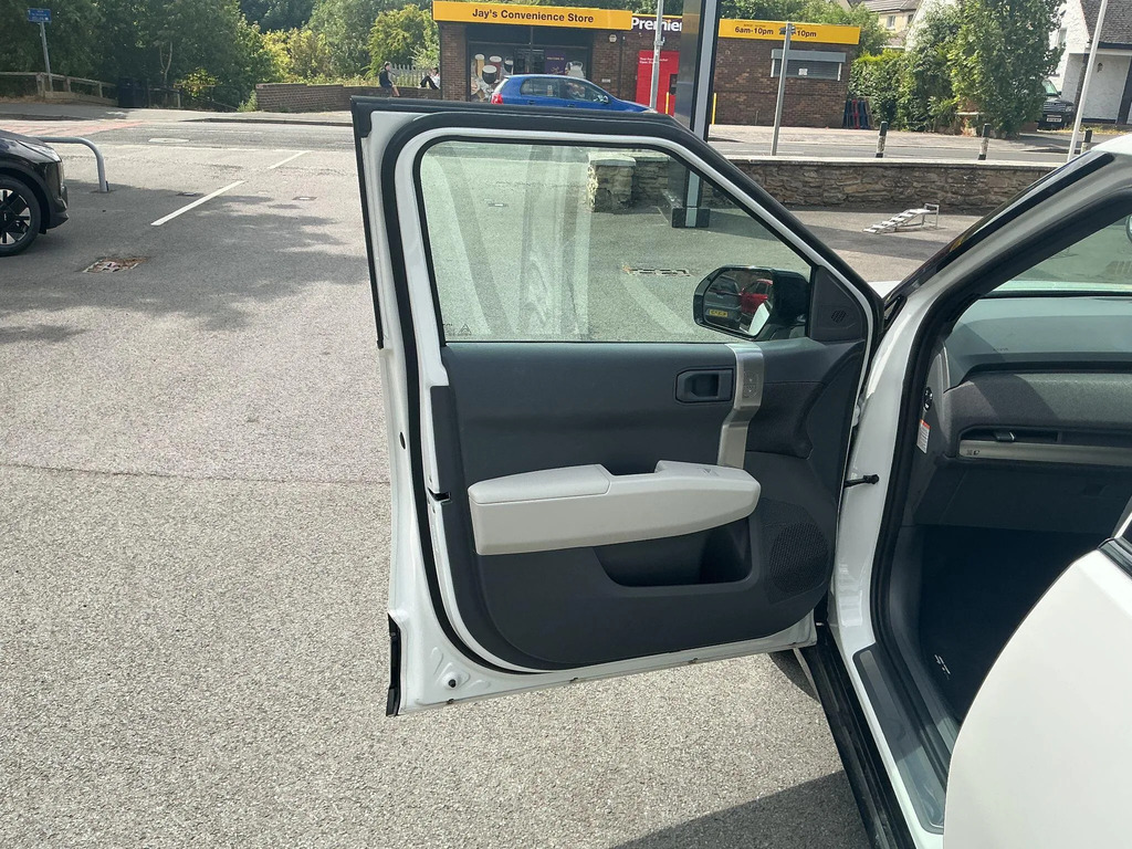Kia EV3 81.4Kwh Gt-line S Suv 201 Bhp Grey #33