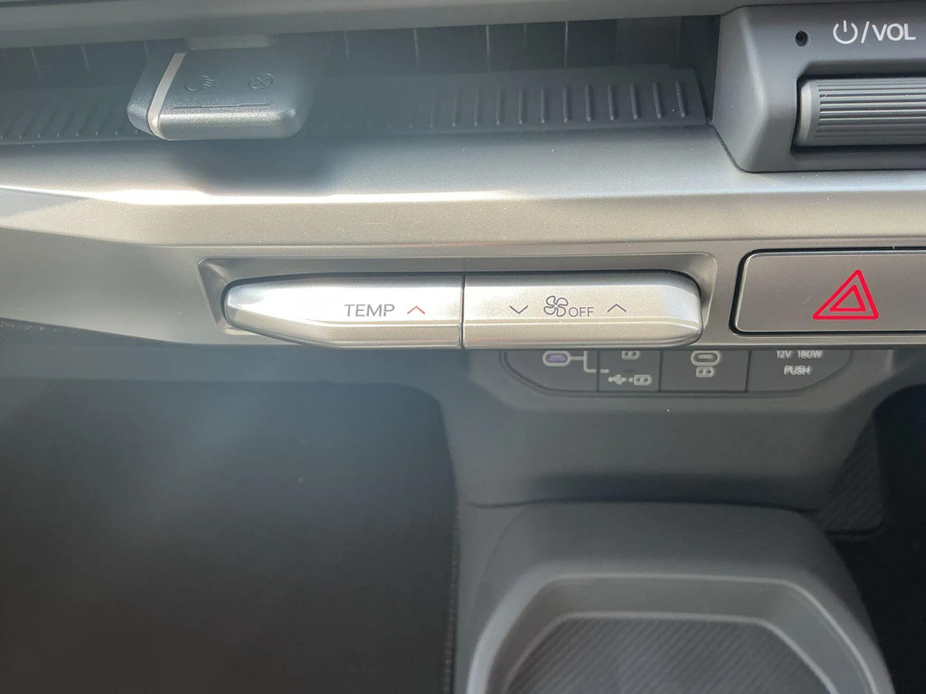 Kia EV3 81.4Kwh Gt-line S Suv 201 Bhp Grey #30