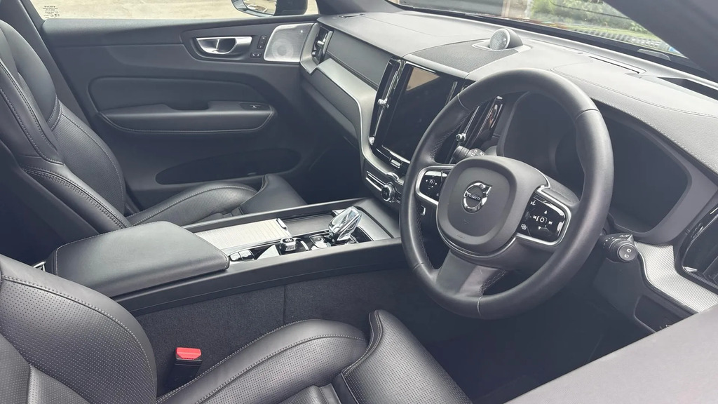 Volvo XC60 2.0 B5 Mhev Ultra Black Edition Awd Euro 6 S  #4