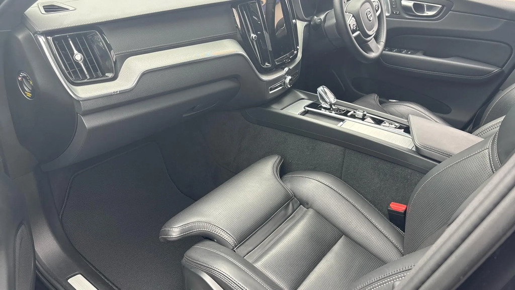 Volvo XC60 Volvo Xc60 Plus Grey #18