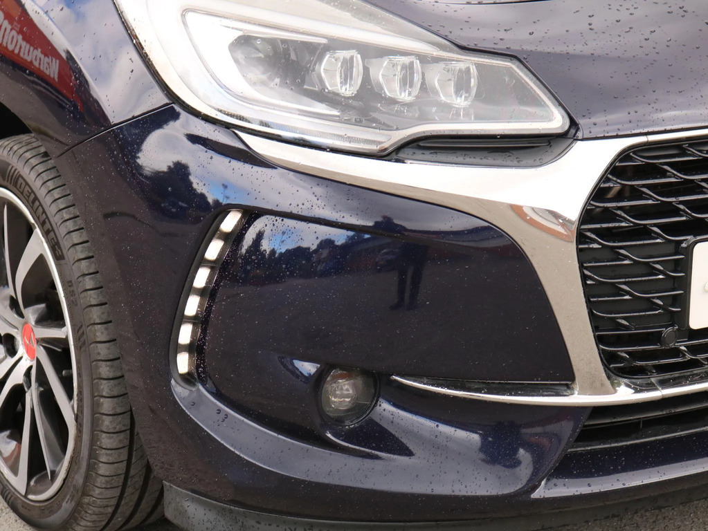 DS DS 3 1.2L Ines De La Fressange Blue #9