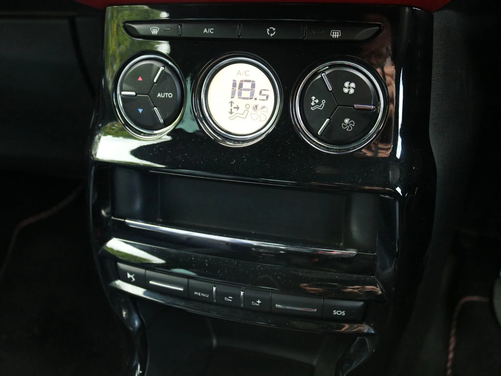 DS DS 3 1.2L Ines De La Fressange Blue #26
