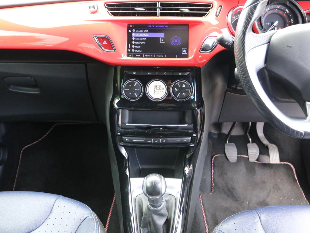 DS DS 3 1.2L Ines De La Fressange Blue #28
