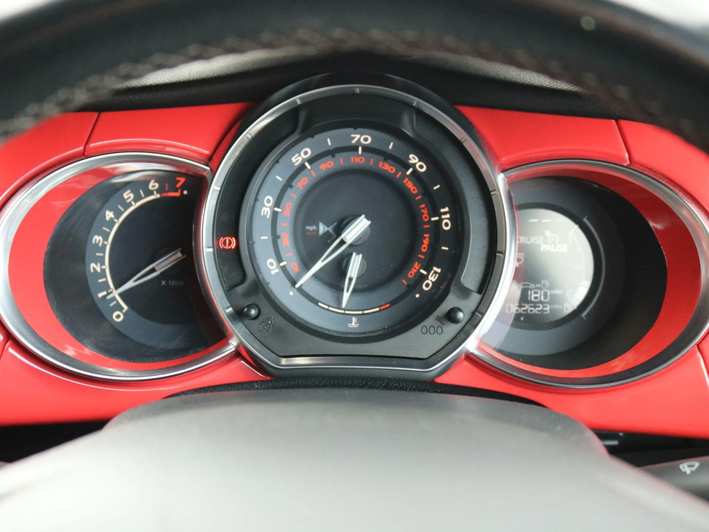 DS DS 3 1.2L Ines De La Fressange Blue #17