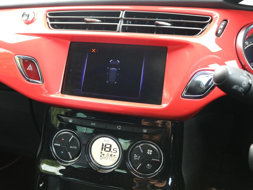 DS DS 3 1.2L Ines De La Fressange Blue #24