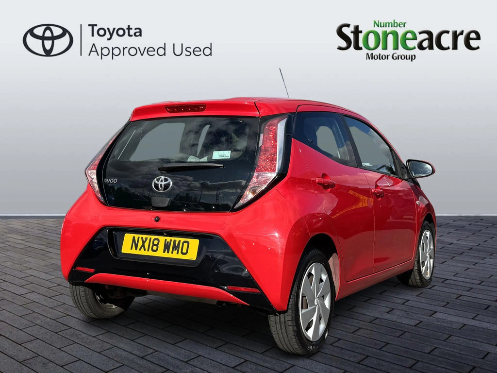 Toyota Aygo 1.0 Vvt-i X-clusiv3 Euro 6 Red #3