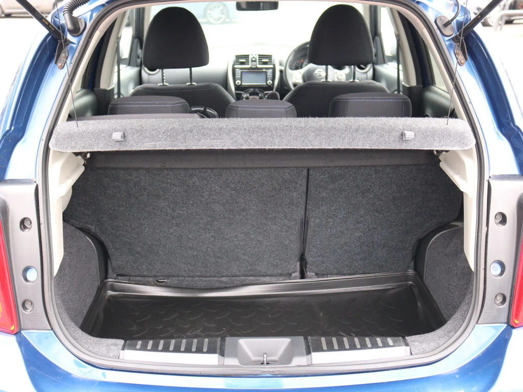 Nissan Micra Micra Acenta Grey #10