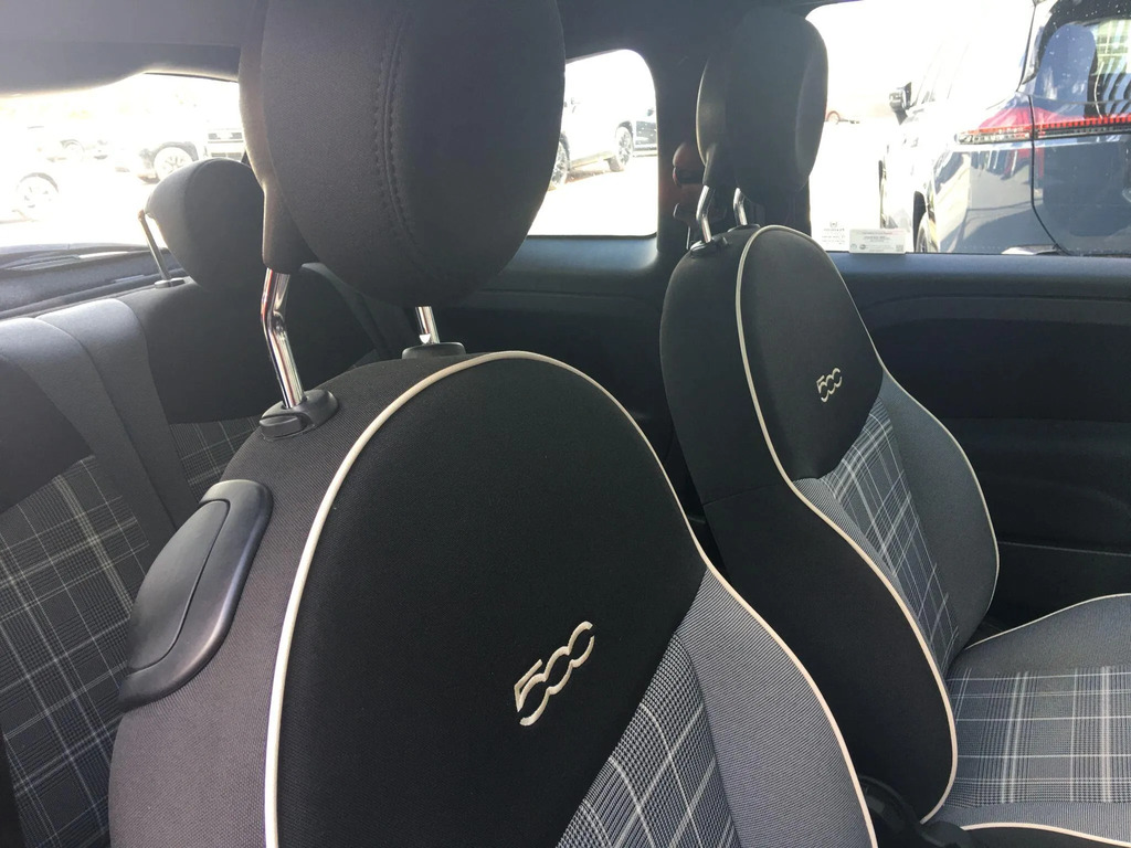 Fiat 500 1.2 Lounge Red #26