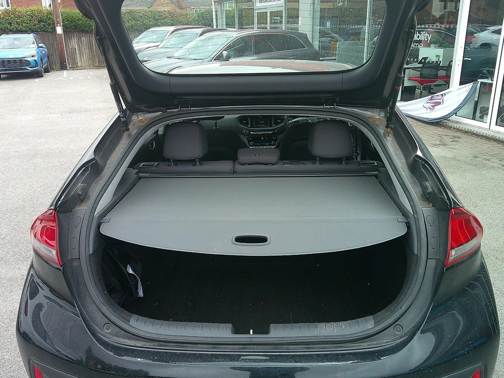 Hyundai Ioniq Hatchback Grey #13