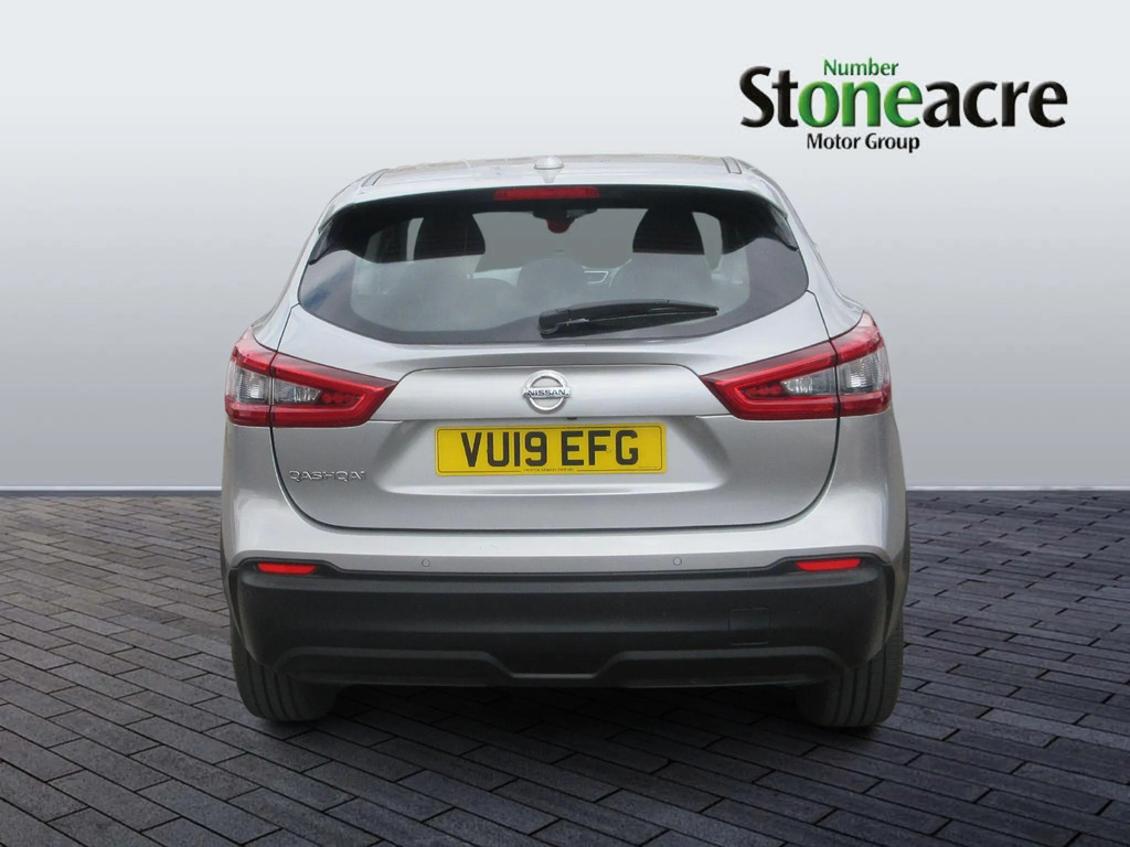 Nissan Qashqai 1.3 Dig-t Acenta Premium VU19EFG #6