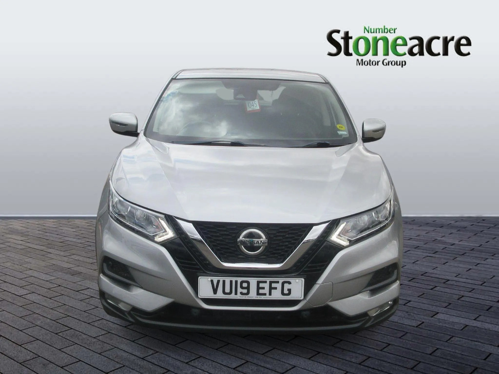 Nissan Qashqai 1.3 Dig-t Acenta Premium VU19EFG #2