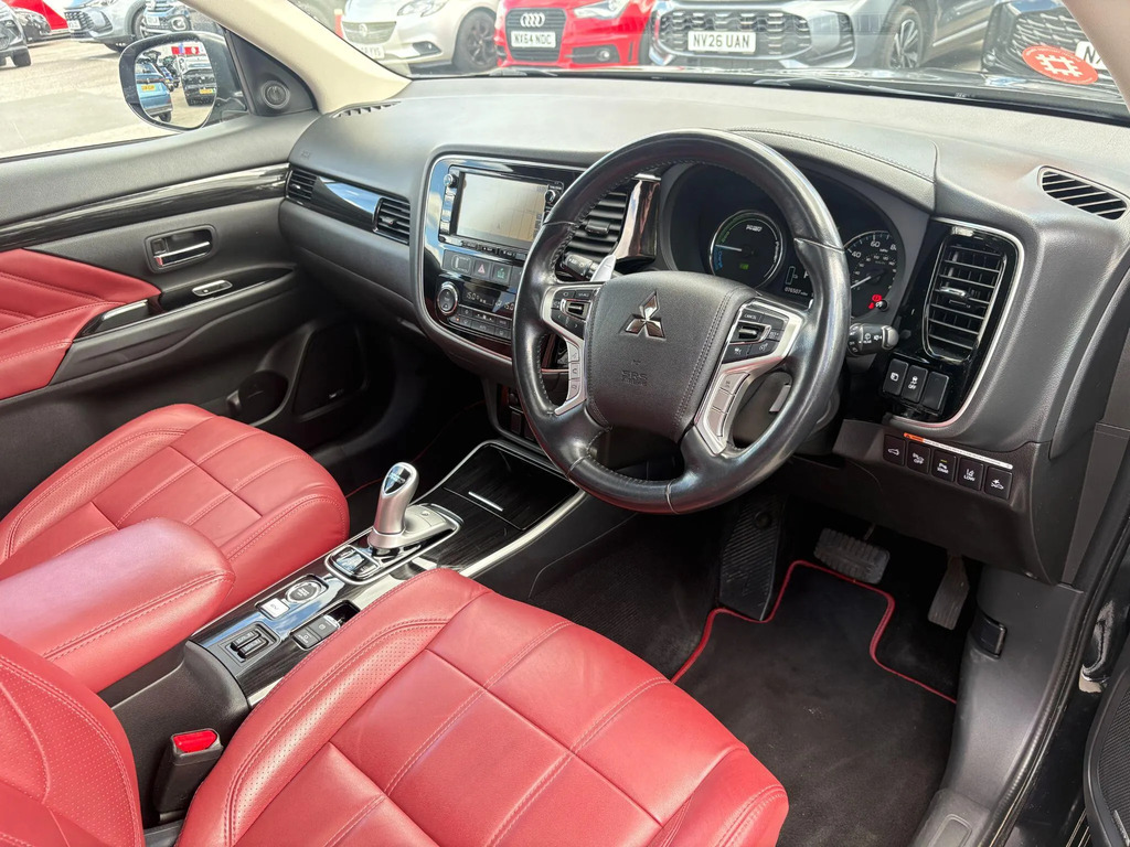 Mitsubishi Outlander 2.2 Di-d 4 4Wd Red #25