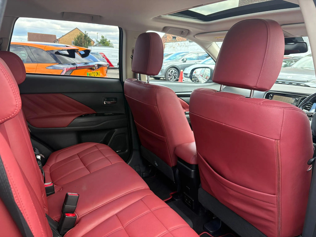 Mitsubishi Outlander 2.2 Di-d 4 4Wd Red #21