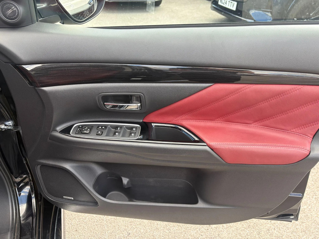 Mitsubishi Outlander 2.2 Di-d 4 4Wd Red #27