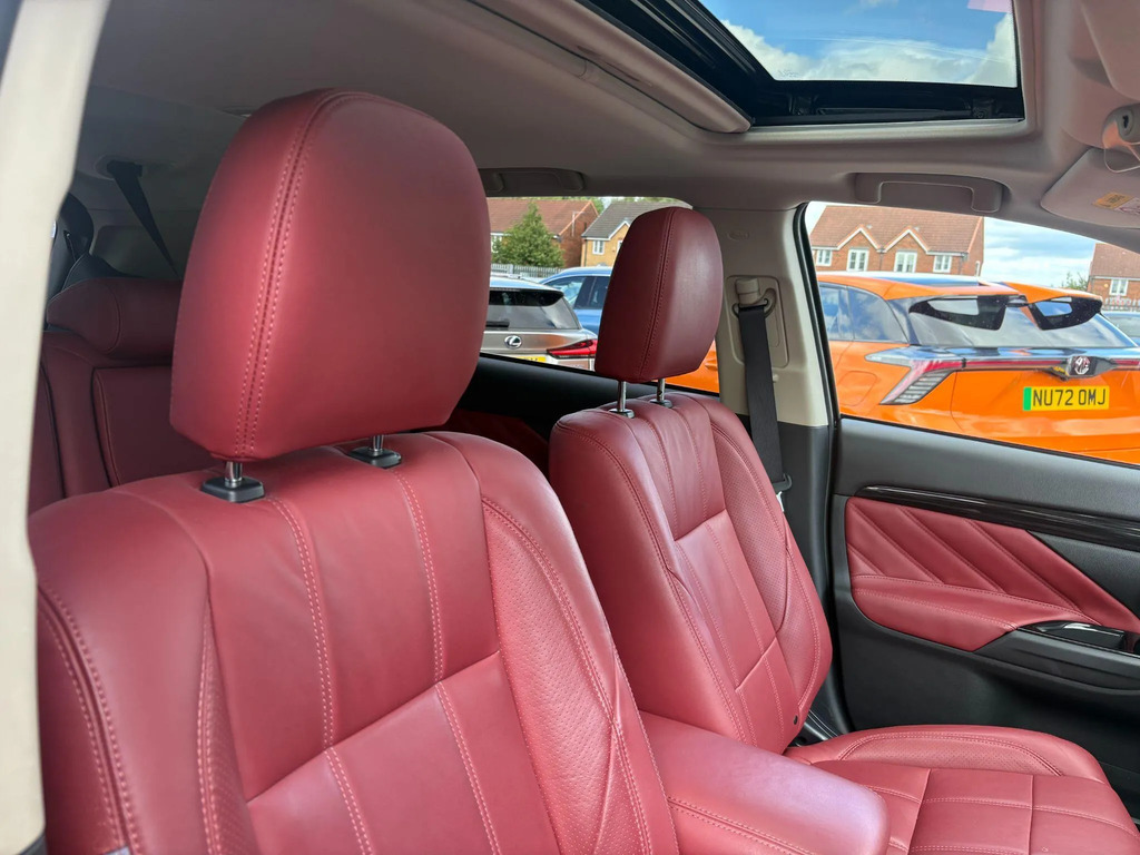 Mitsubishi Outlander 2.2 Di-d 4 4Wd Red #26