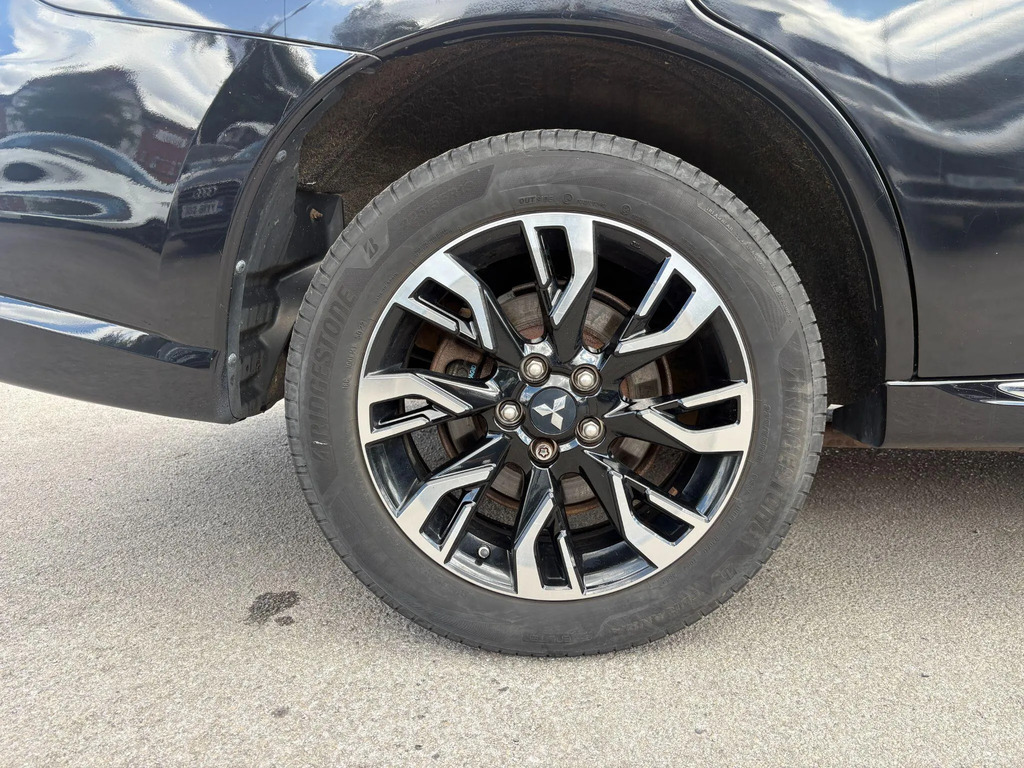 Mitsubishi Outlander 2.2 Di-d 4 4Wd Red #18