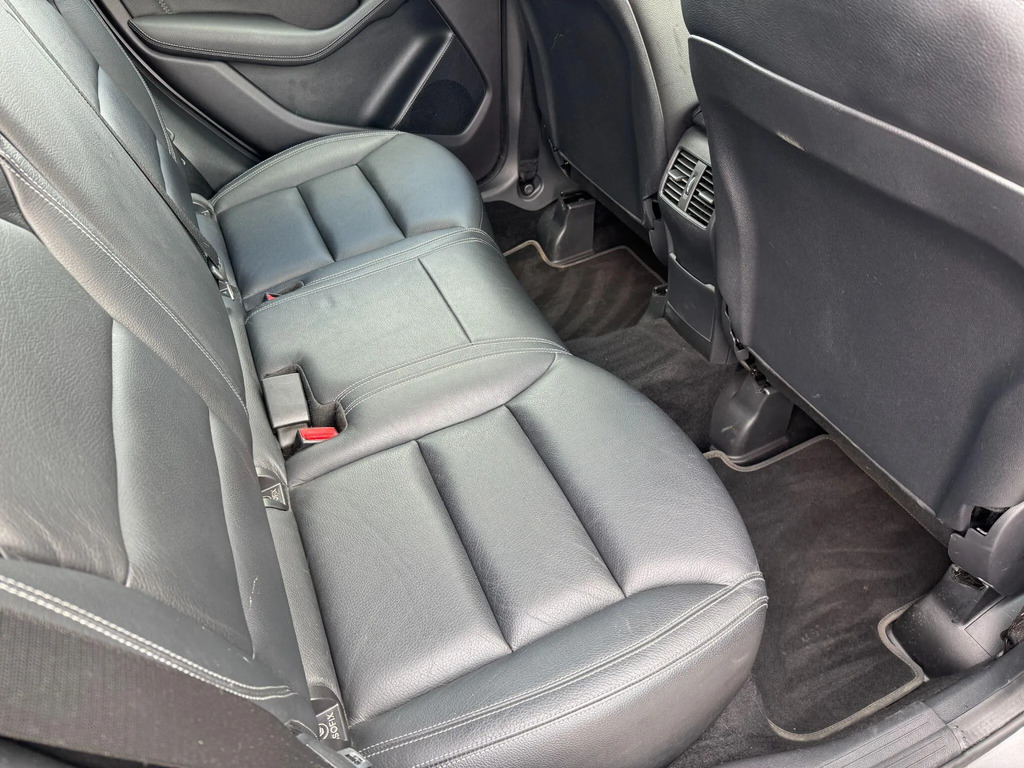 Mercedes-Benz B Class B180 Amg Line Premium Silver #12