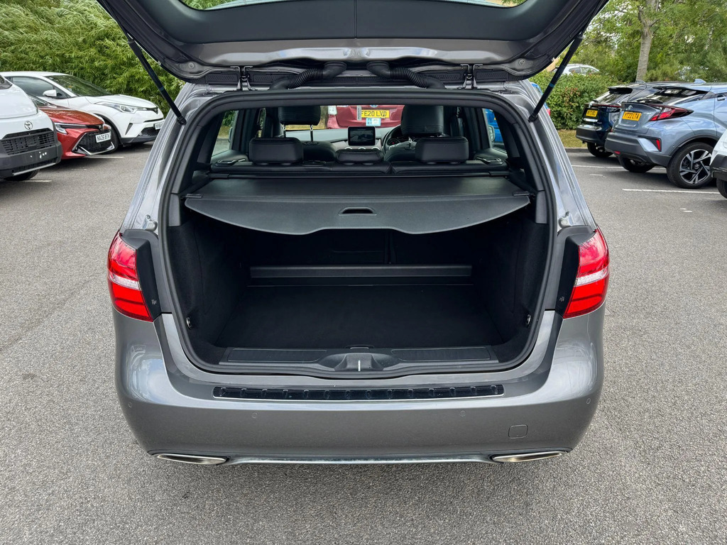 Mercedes-Benz B Class B180 Amg Line Premium Silver #10