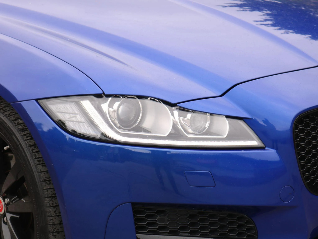 Jaguar XF 2.0I Portfolio  #9