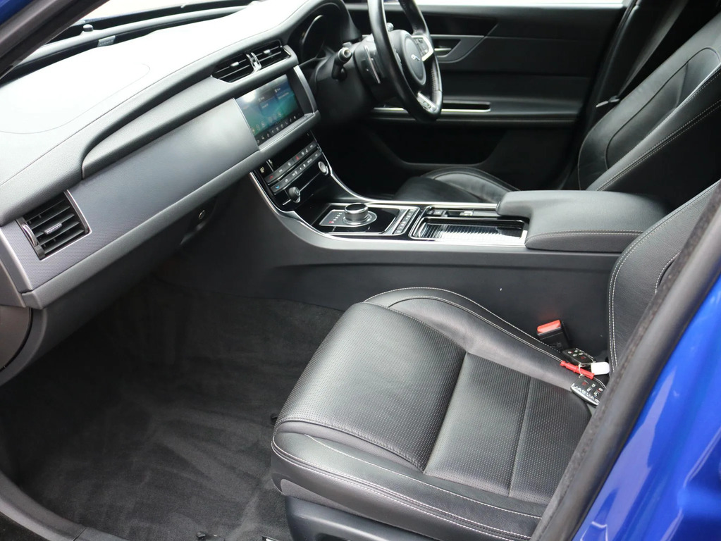 Jaguar XF 2.0I Portfolio  #16
