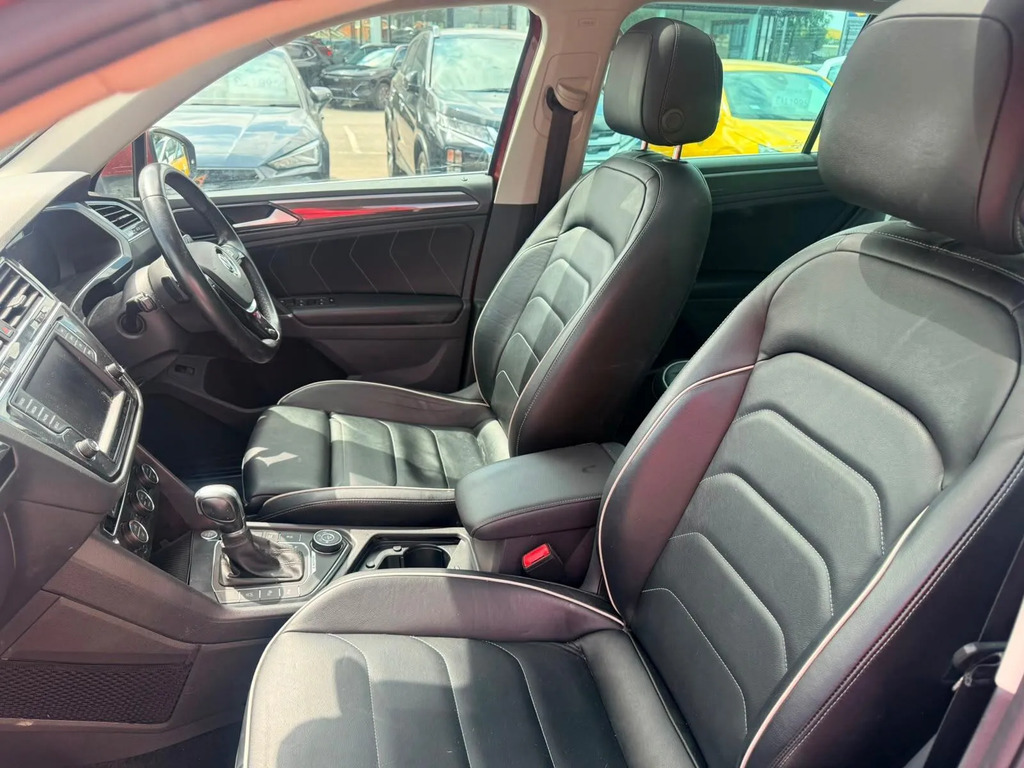 Volkswagen Tiguan Se Navigation Grey #25