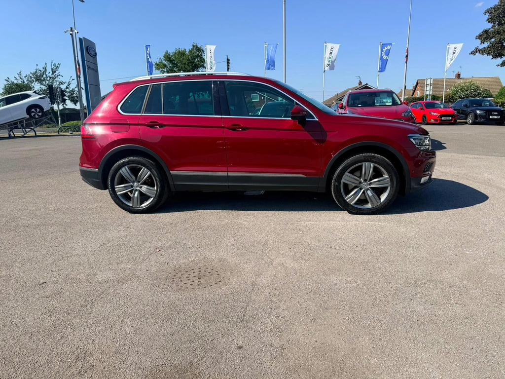 Volkswagen Tiguan Se Navigation Grey #7