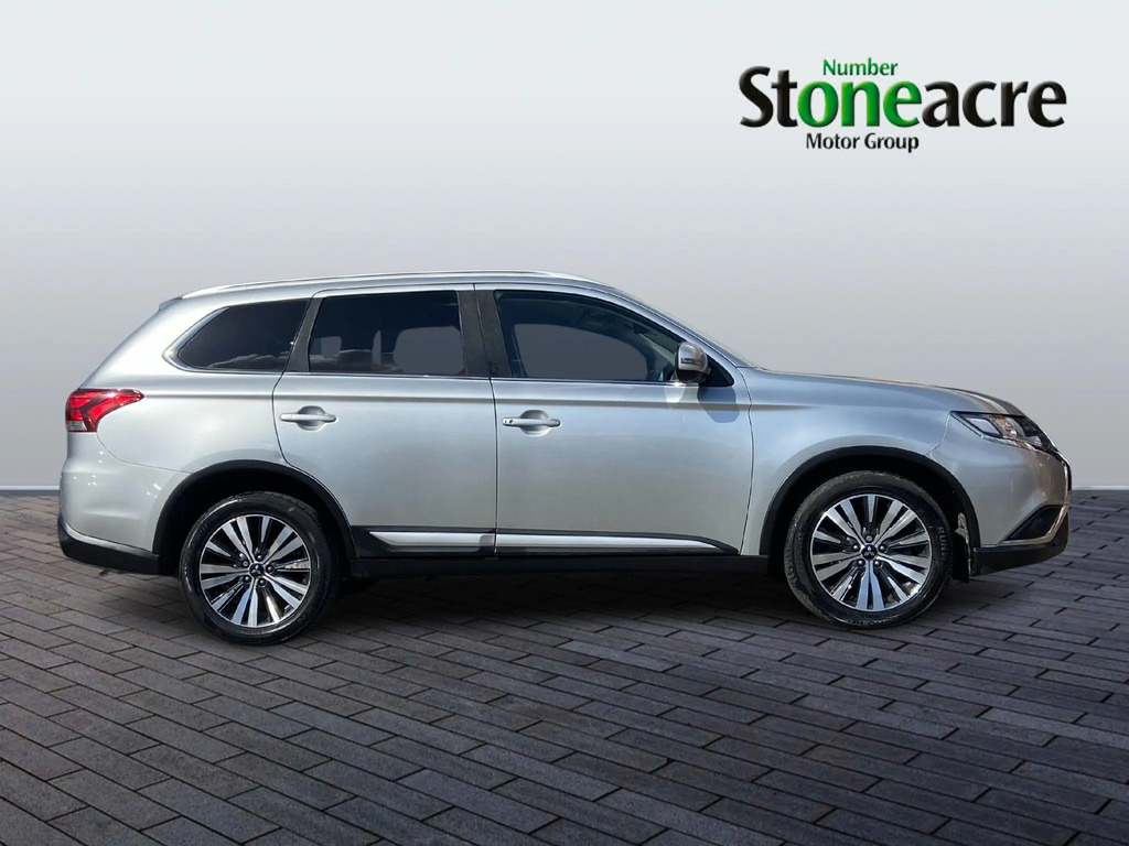 Mitsubishi Outlander 2.4 Phev Juro Red #7