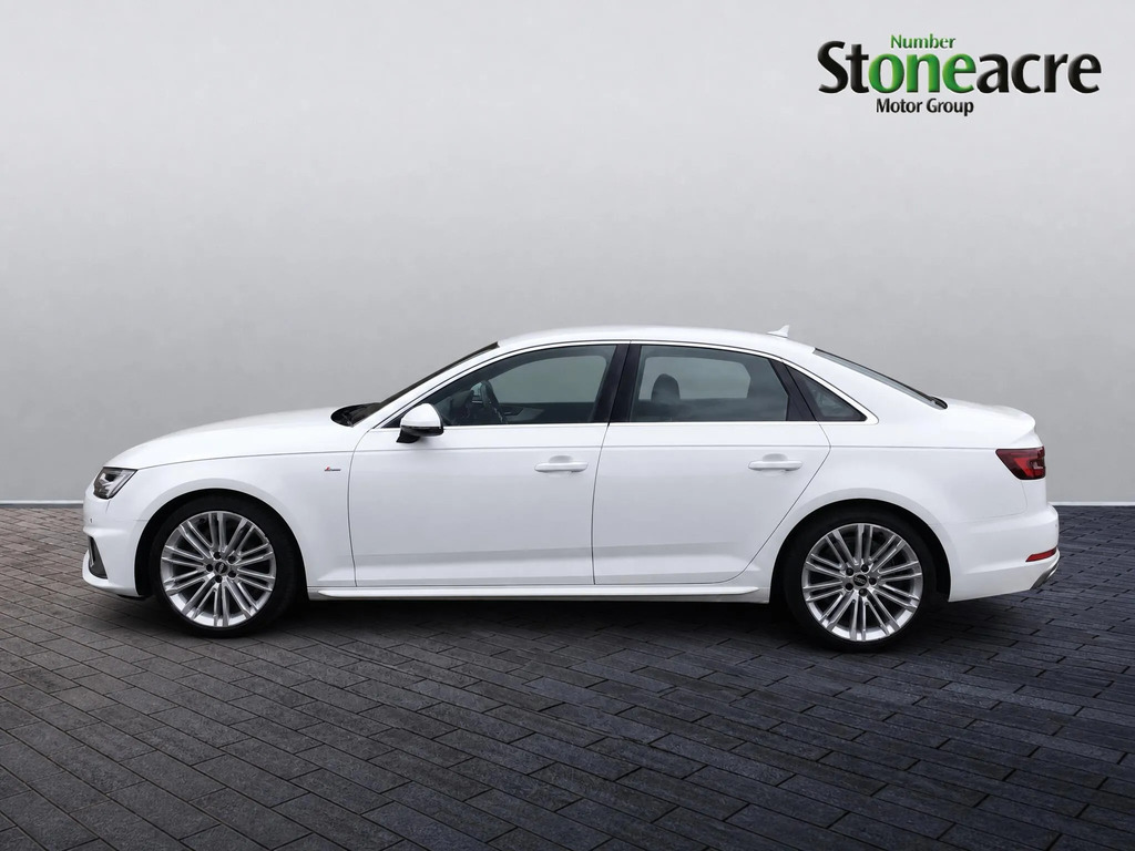 Audi A4 2.0 Tfsi 40 S Line S Tronic Black #7
