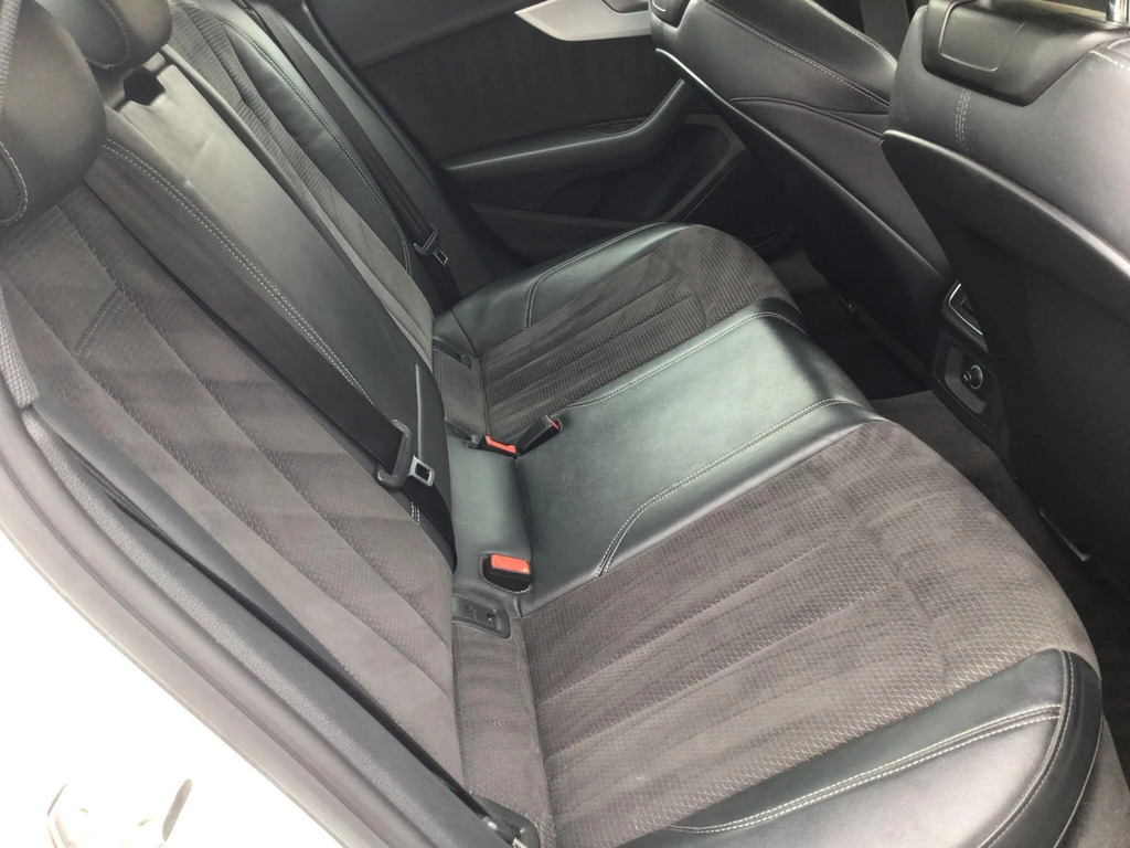Audi A4 2.0 Tfsi 40 S Line S Tronic Black #10