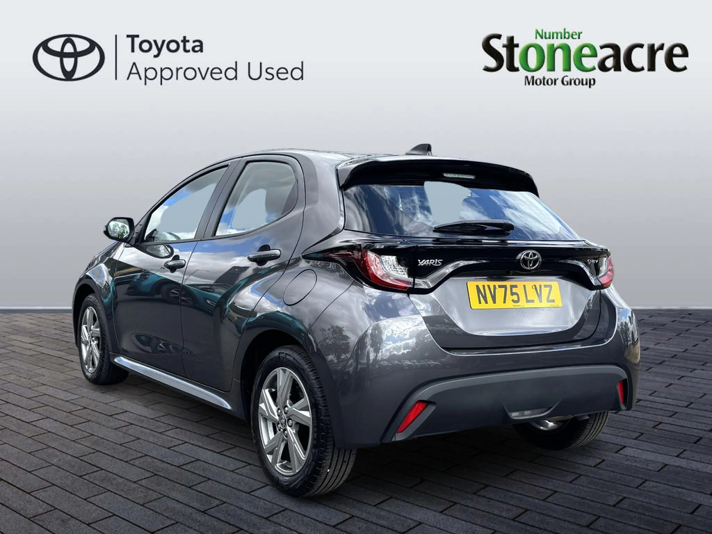 Toyota Yaris 1.5 Hybrid Icon Cvt  #5