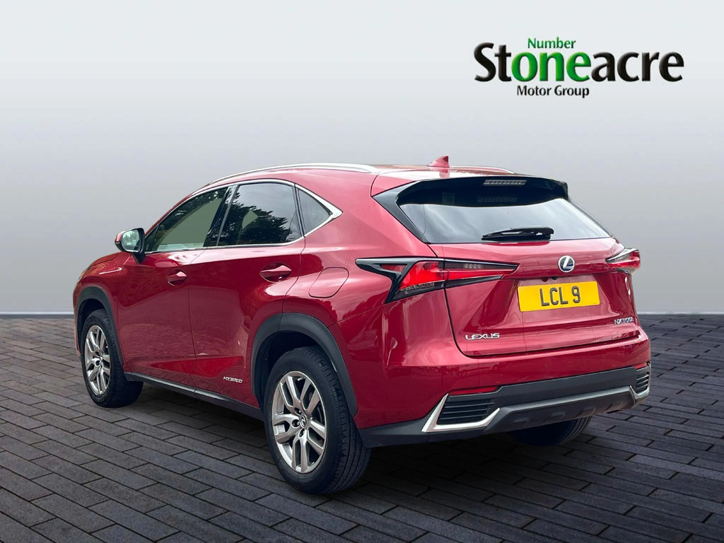 Lexus NX 300H 2.5 Sport Cvt Premium Nav Red #4
