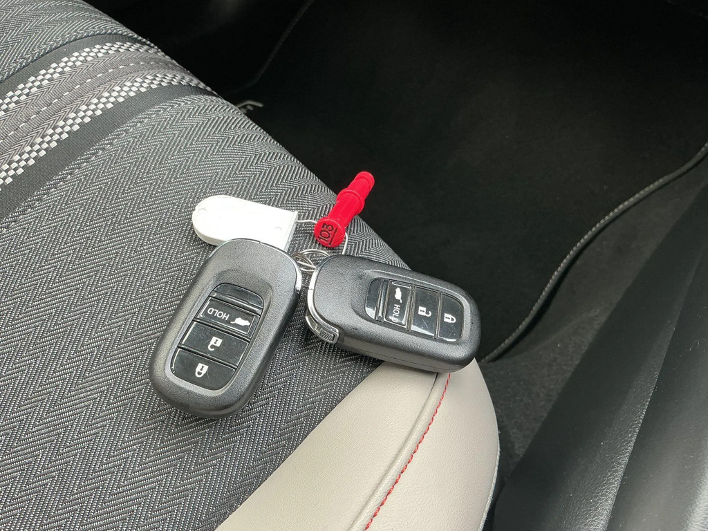 Honda Hr-V Honda 1.5 Ehev Elegance Cvt Hatchback Red #19
