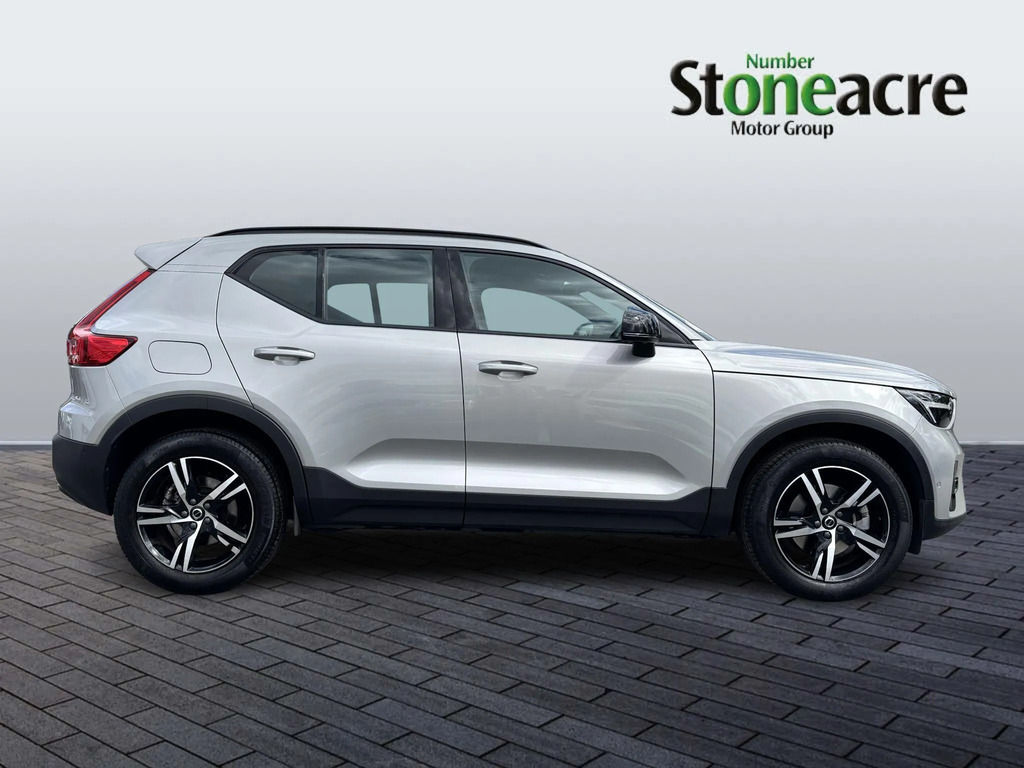 Volvo XC40 2.0 B3p Plus Dark  #2