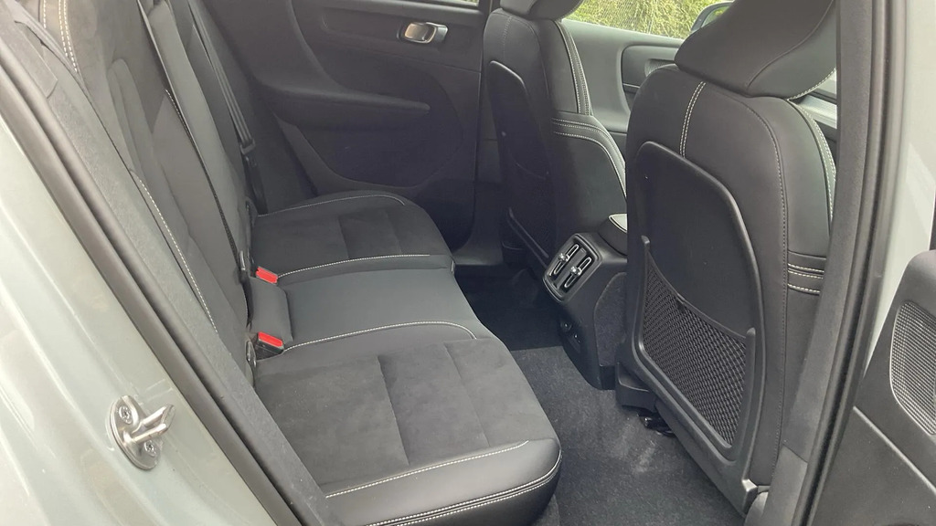 Volvo XC40 Ultimate Dark B3 163 Hp  #6