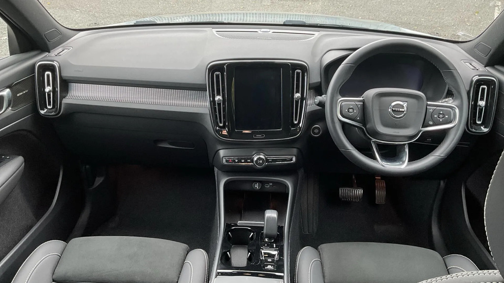 Volvo XC40 Ultimate Dark B3 163 Hp  #5